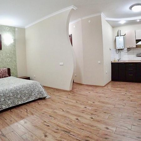 Myru Apartment แชร์นีฮีฟ ภายนอก รูปภาพ